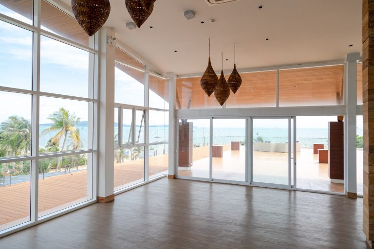 pinnacle meeting room